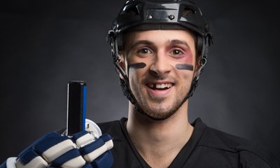 hockey player missing tooth